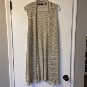 Sweater vest